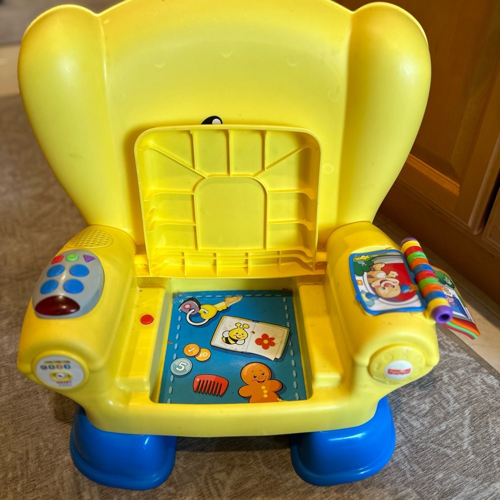 Fisher-Price Laugh & Learn Smart Stages Chair Yellow Smiley Face Baby Ch… - Picture 9 of 10